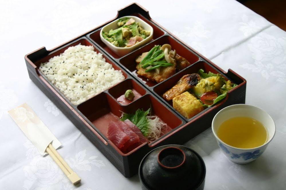 Hotel Maruki Naha Eksteriør billede